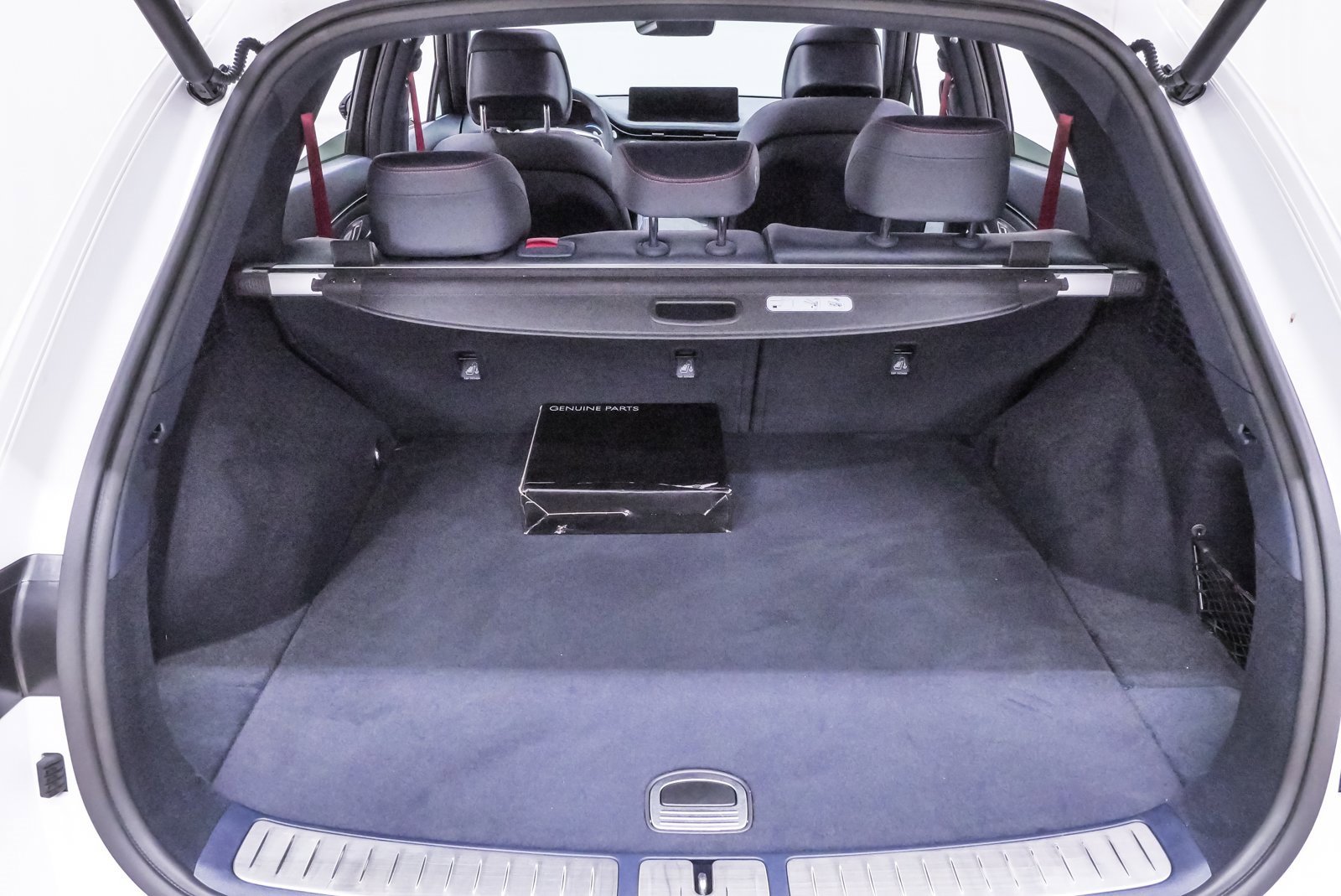 Certified 2025 Genesis GV70 3.5T Sport image 26