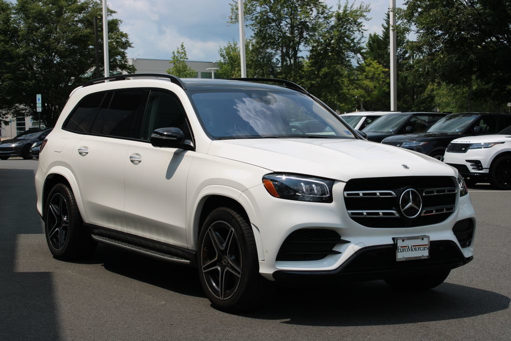 Used 2023 Mercedes-Benz GLS 580 4MATIC image 3