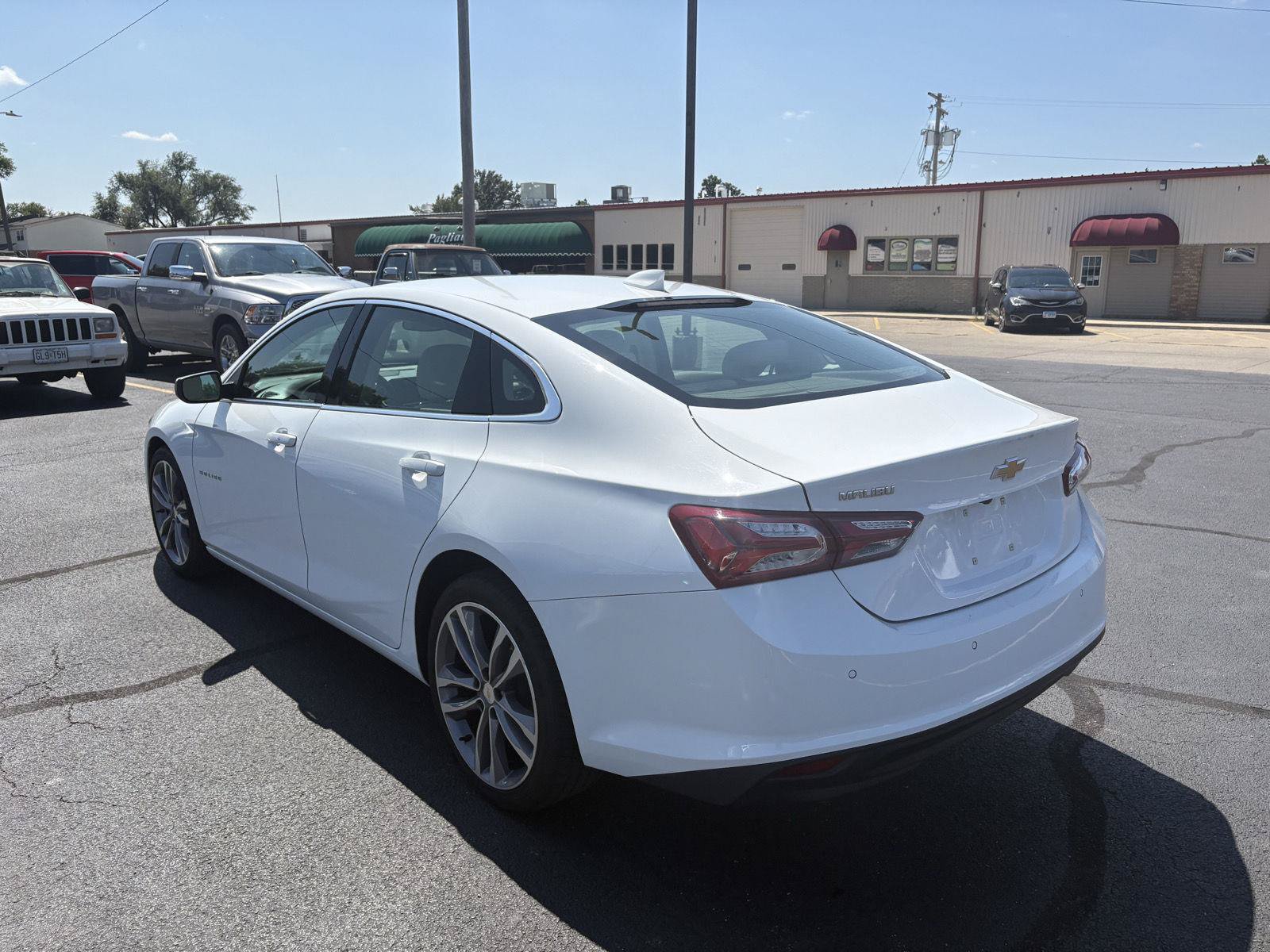 Used 2024 Chevrolet Malibu LT FWD image 23