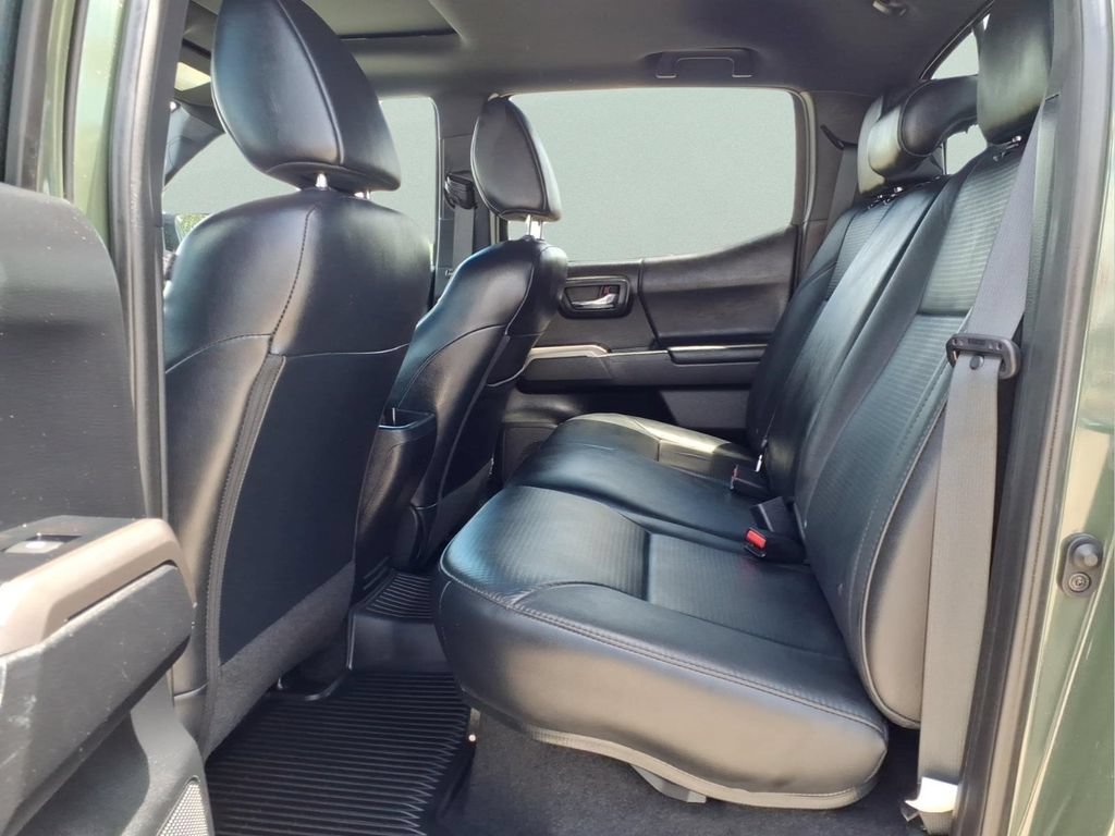 Used 2021 Toyota Tacoma Limited AWD/4WD image 16