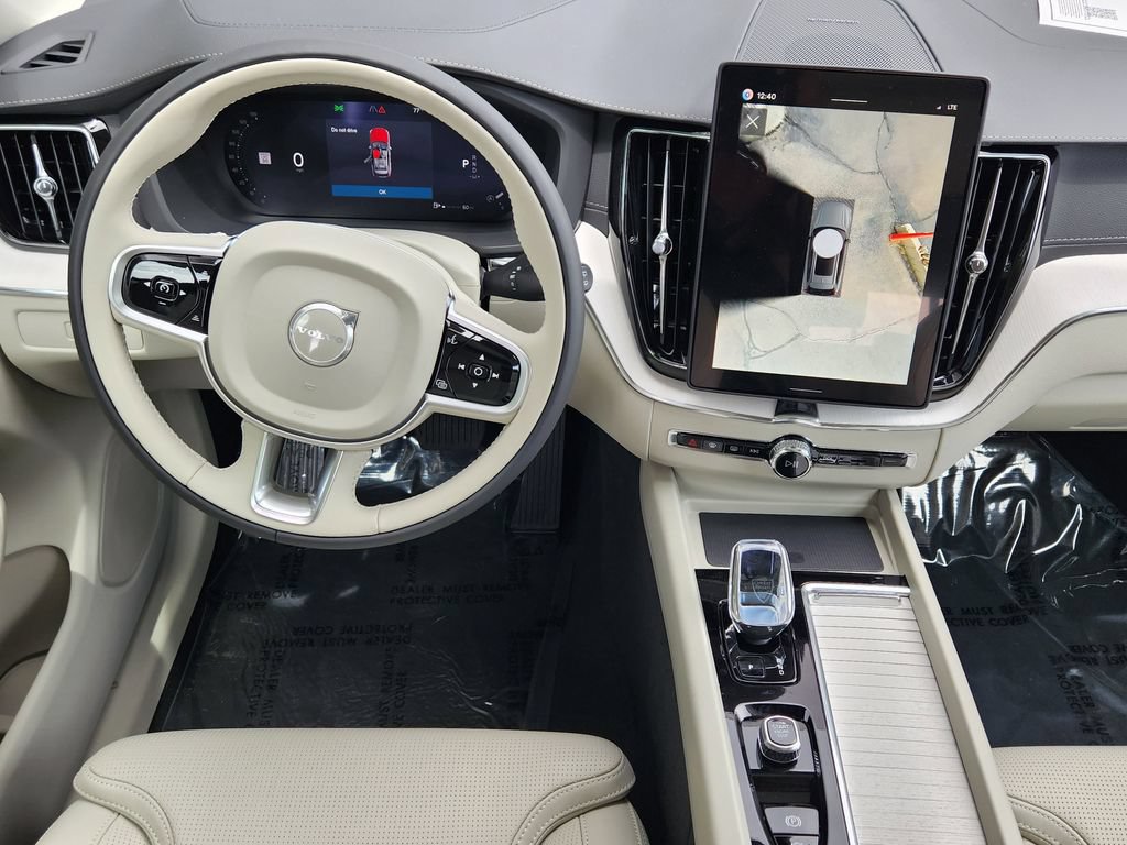 New 2026 Volvo XC60 B5 Ultra w/ Climate Package AWD/4WD image 3
