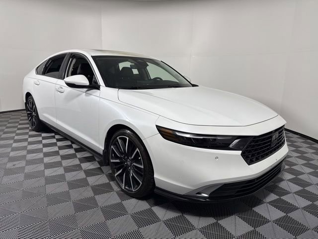 Used 2023 Honda Accord Touring image 10