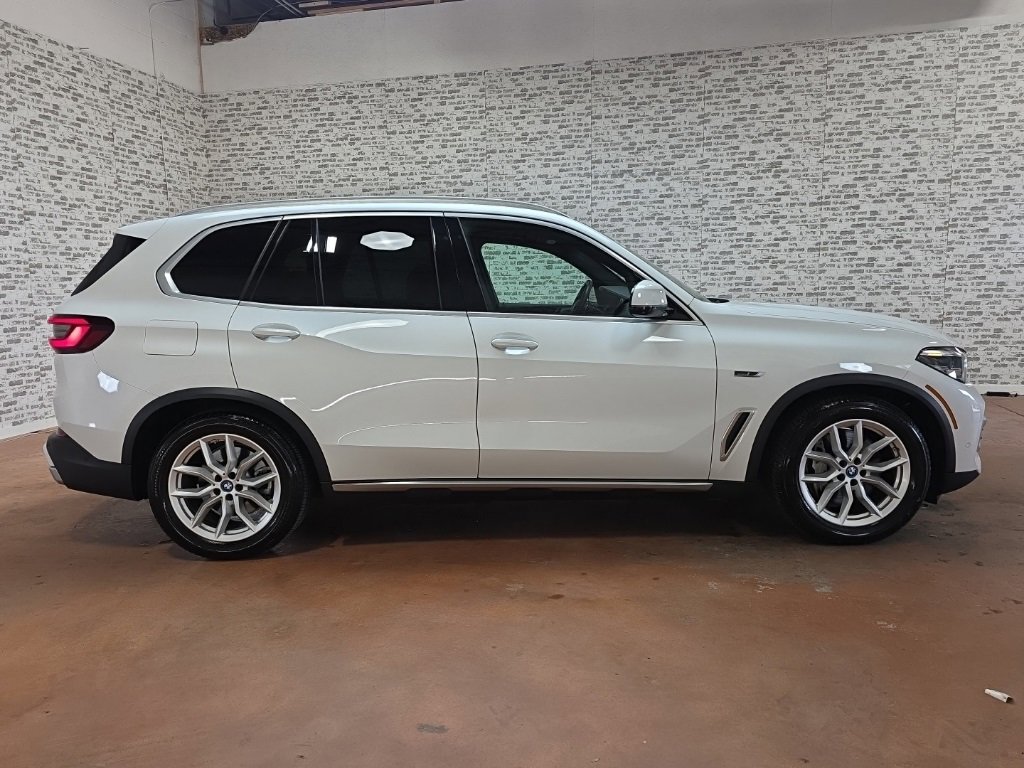 Used 2022 BMW X5 xDrive45e image 7