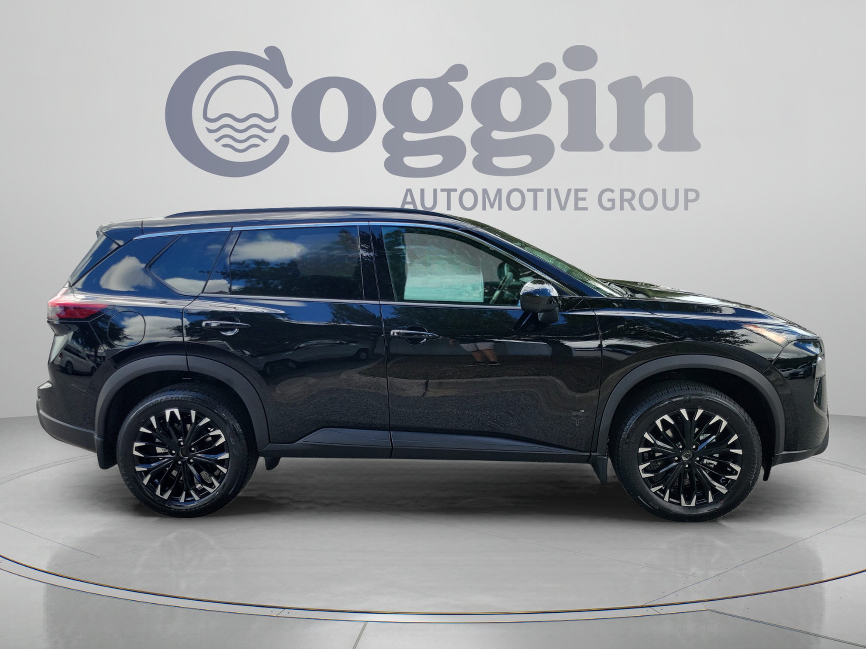 New 2026 Nissan Rogue Dark Armor FWD image 6
