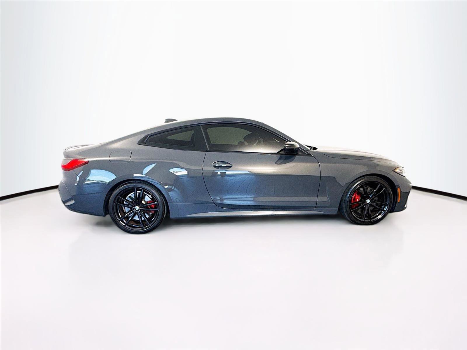 Used 2022 BMW 430i Coupe w/ M Sport Package RWD image 32