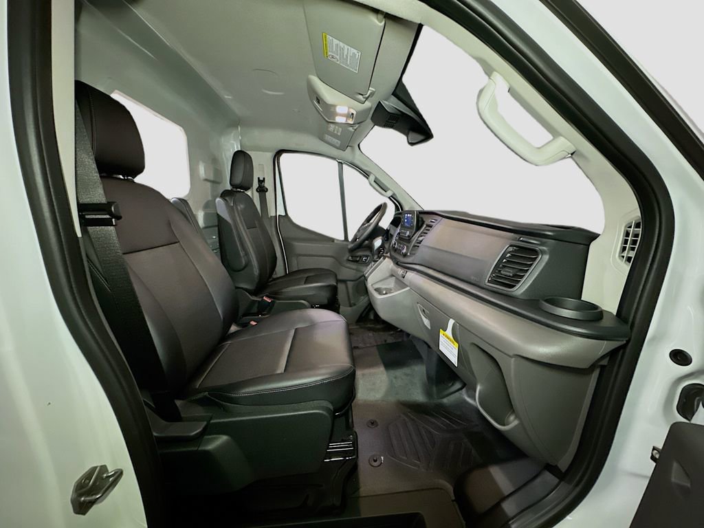 New 2025 Ford Transit 250 Low Roof RWD image 28