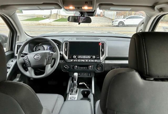 New 2026 Nissan Frontier SV w/ SV Convenience Package image 6