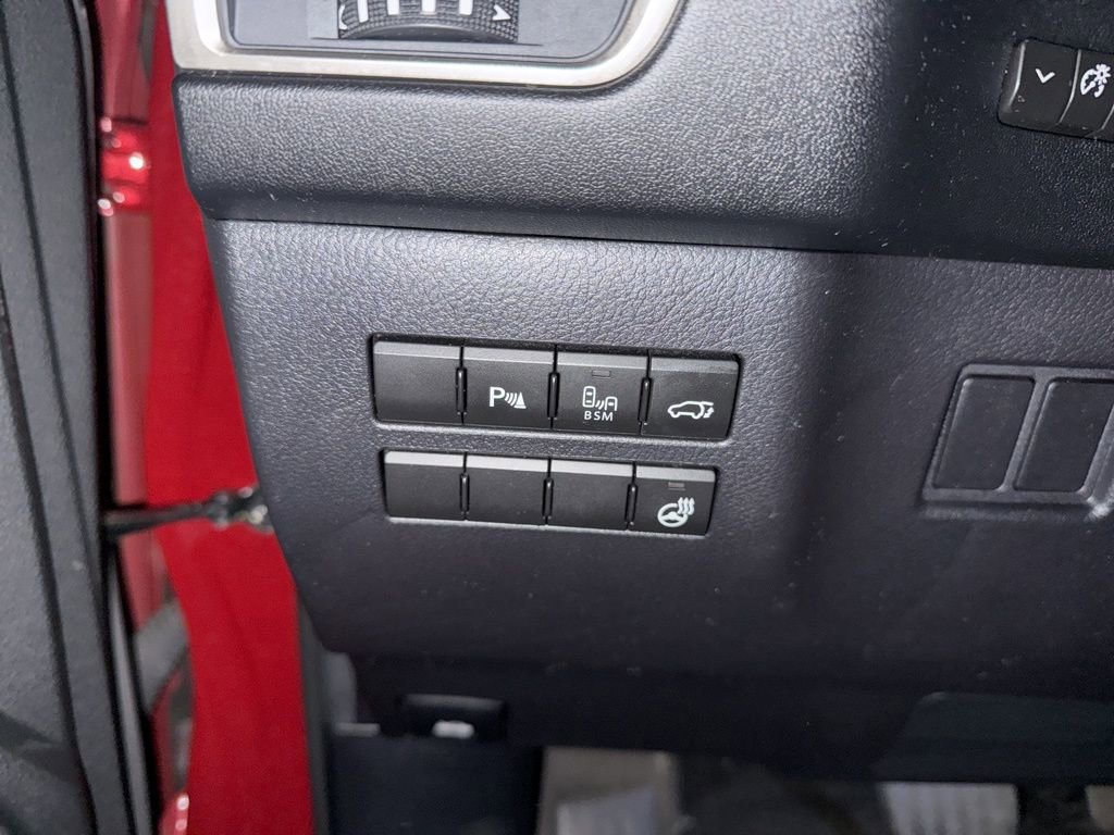 Used 2015 Lexus NX 300h AWD image 25