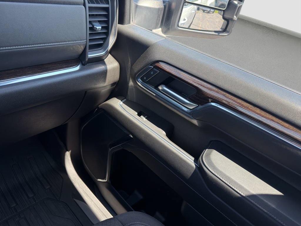 Used 2024 GMC Sierra 2500 SLE w/ SLE Value Package; AWD/4WD image 17