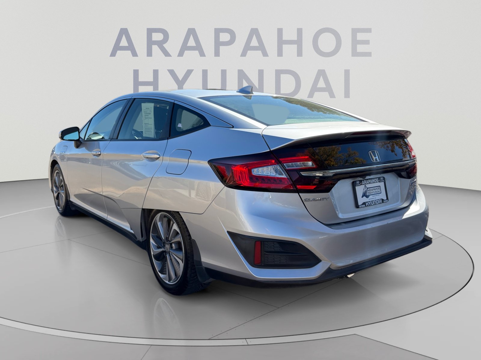 Used 2018 Honda Clarity Touring image 3