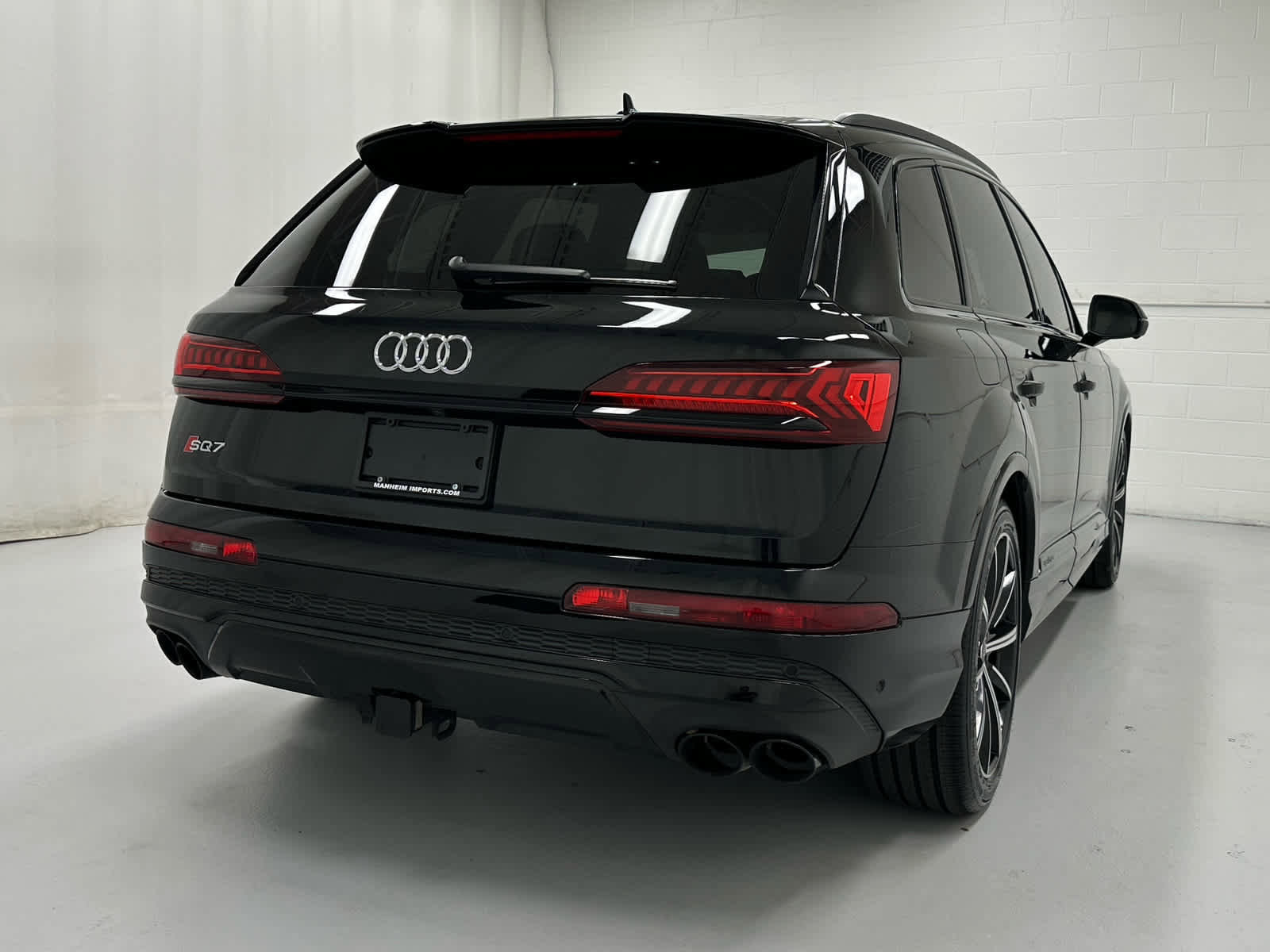 Used 2023 Audi SQ7 Prestige w/ Sport Package image 6