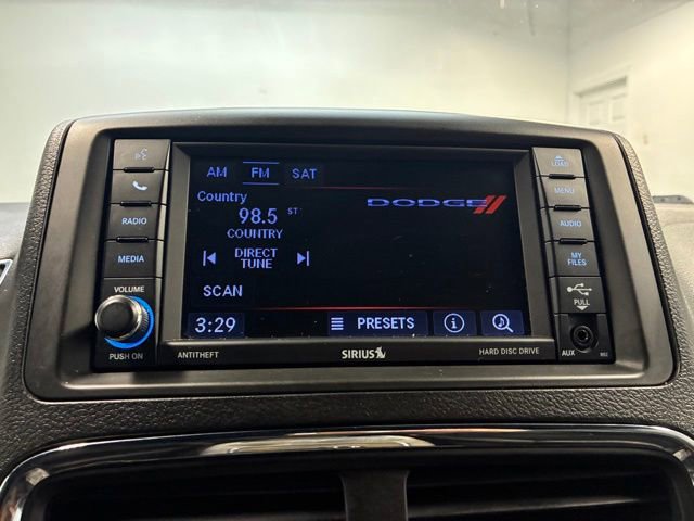 Used 2019 Dodge Grand Caravan SXT w/ Driver Convenience Group FWD image 22