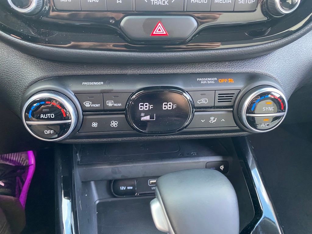 Certified 2023 Kia Soul GT-Line image 14