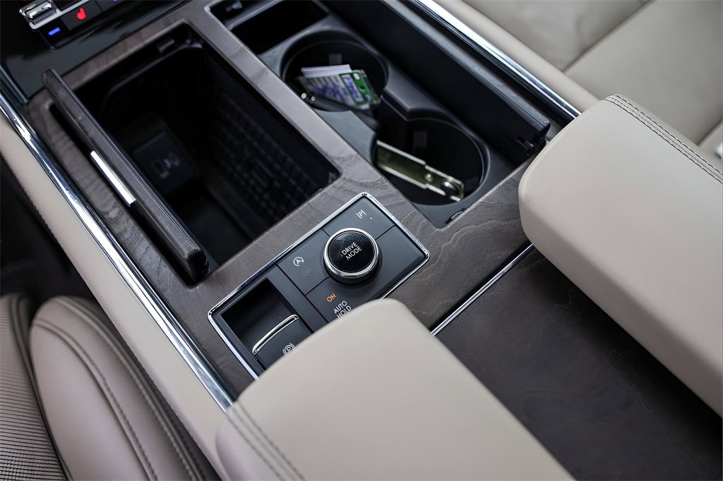 Used 2024 Lincoln Navigator Reserve image 19