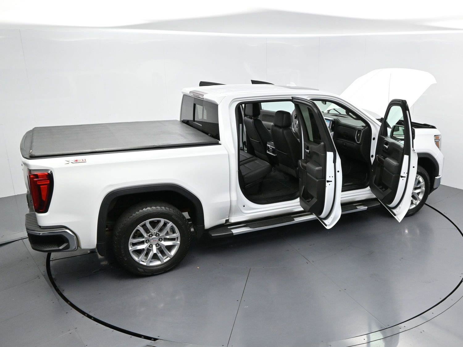 Used 2019 GMC Sierra 1500 SLT w/ SLT Premium Plus Package AWD/4WD image 43