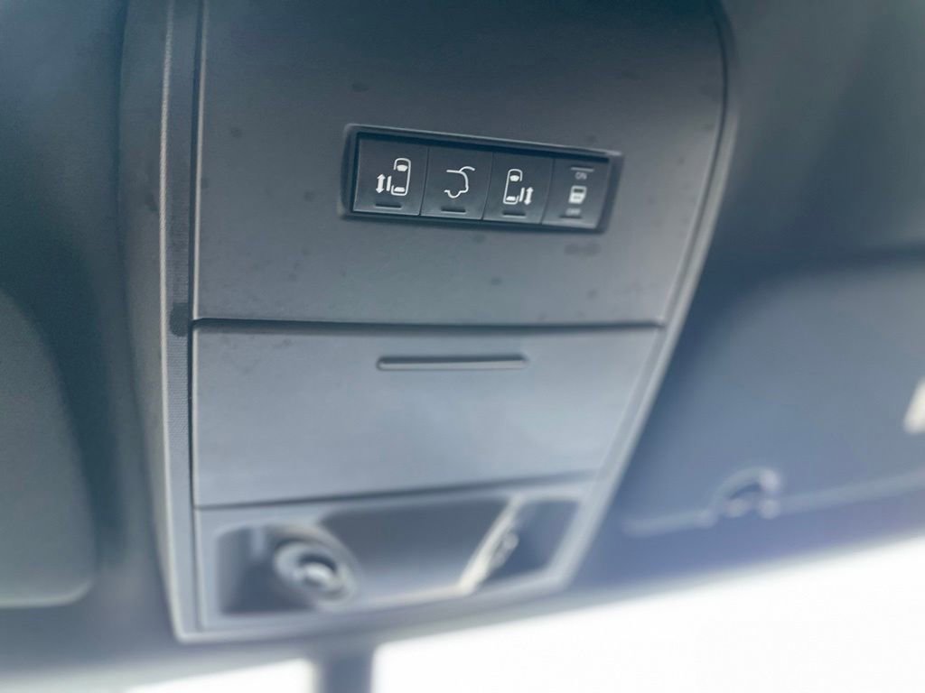 Used 2019 Dodge Grand Caravan GT FWD image 16