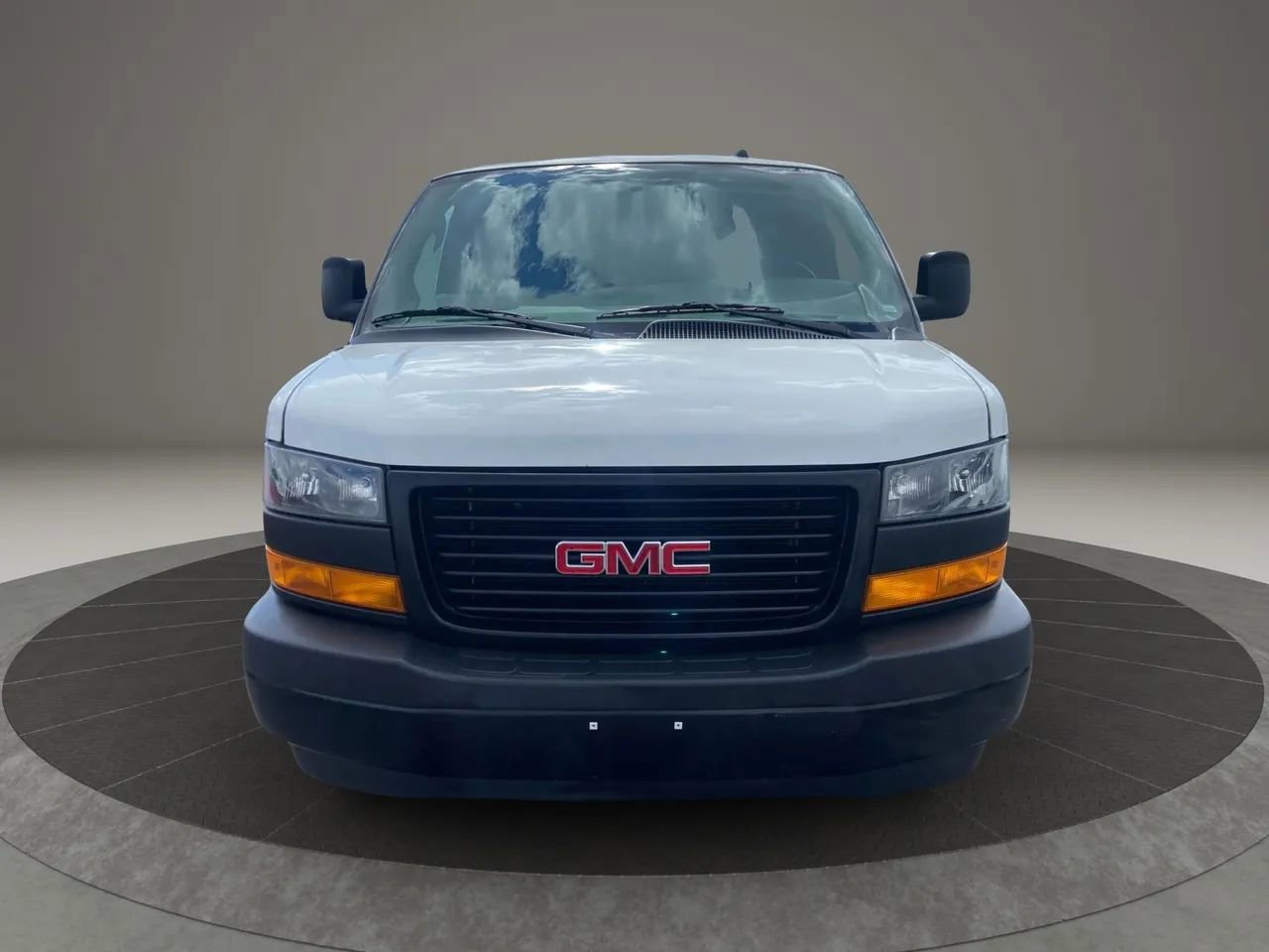 Used 2023 GMC Savana 2500 Extended w/ Driver Convenience Package image 9