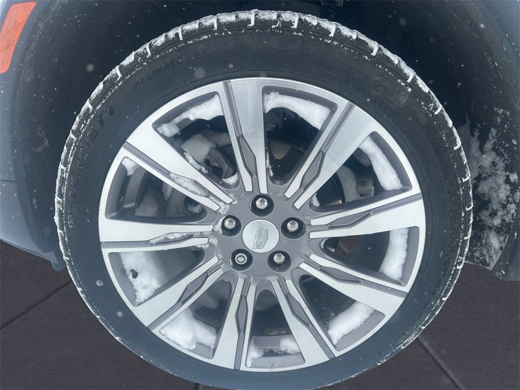 Used 2021 Cadillac XT4 Premium Luxury image 14