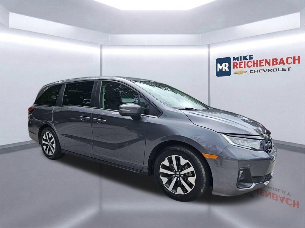 Used 2025 Honda Odyssey EX-L image 3