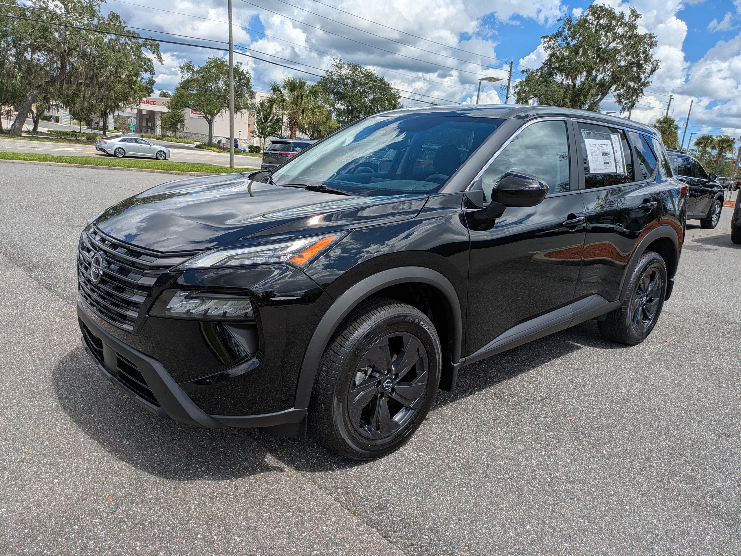 New 2026 Nissan Rogue SV FWD image 8