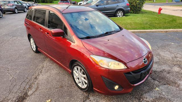 Used 2012 MAZDA MAZDA5 Touring w/ Moonroof & Audio Pkg FWD image 6