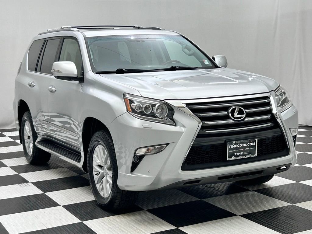 Used 2016 Lexus GX 460 w/ Premium Package image 2