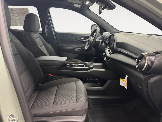 Used 2025 Chevrolet Equinox LT AWD/4WD image 4