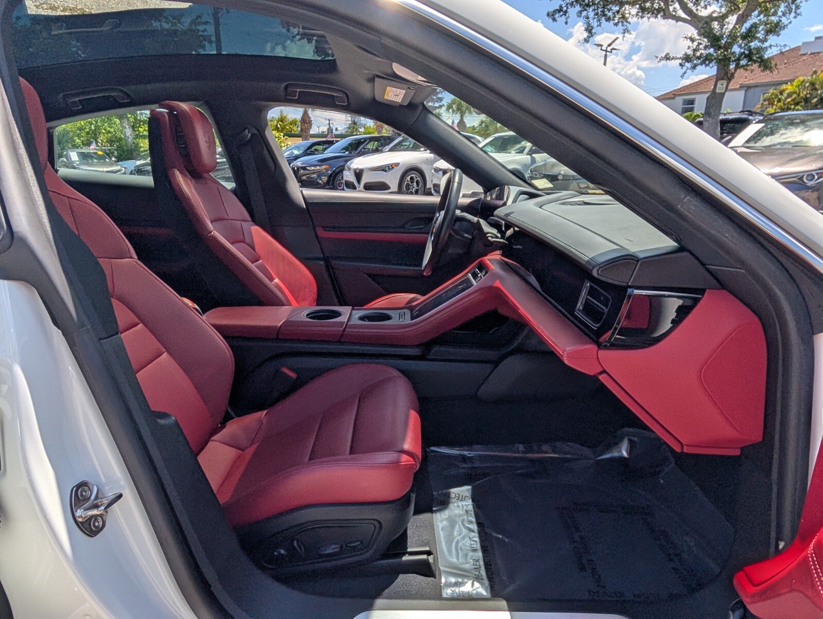 Used 2021 Porsche Taycan 4S AWD/4WD image 17