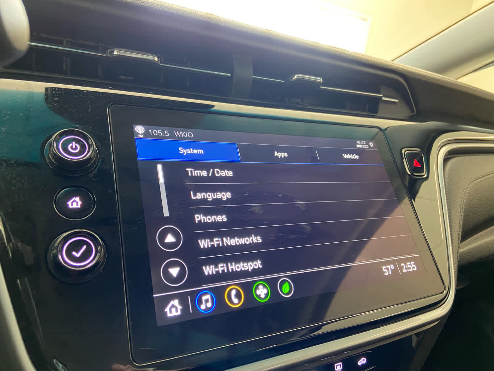 Used 2023 Chevrolet Bolt LT w/ Infotainment Package image 27