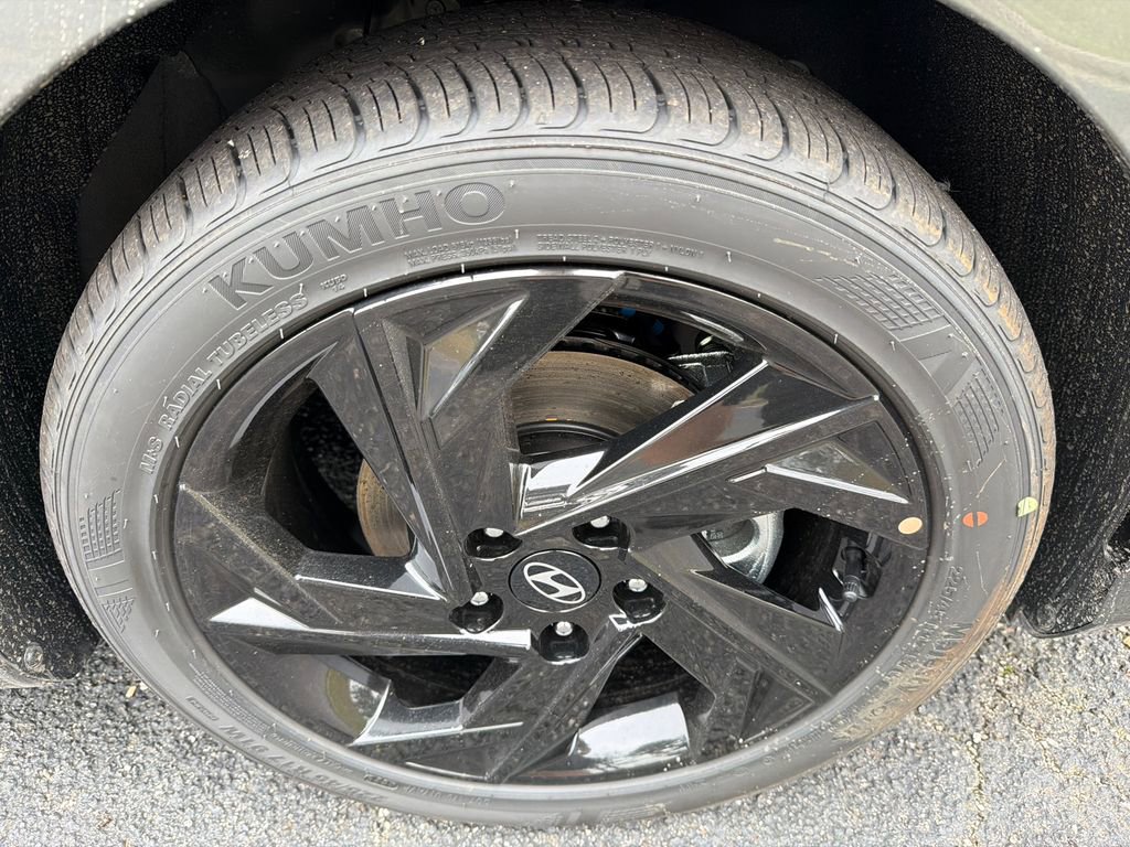 New 2026 Hyundai Elantra Sport FWD image 12