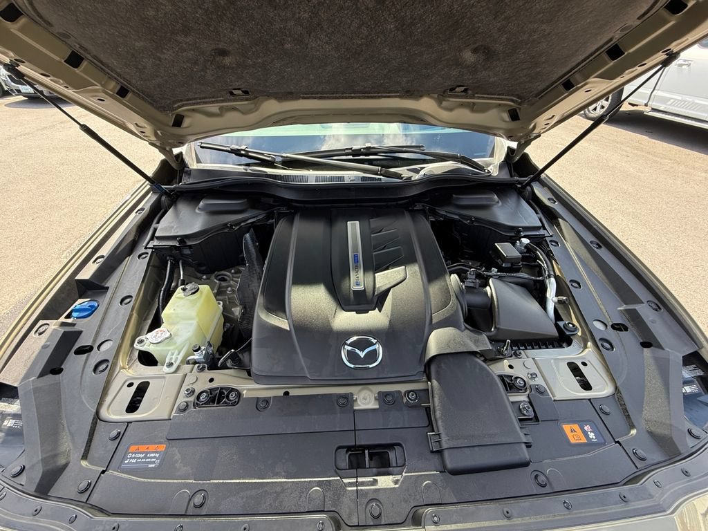 Used 2025 MAZDA CX-70 Plug-In Hybrid w/ Premium Plus AWD/4WD image 28