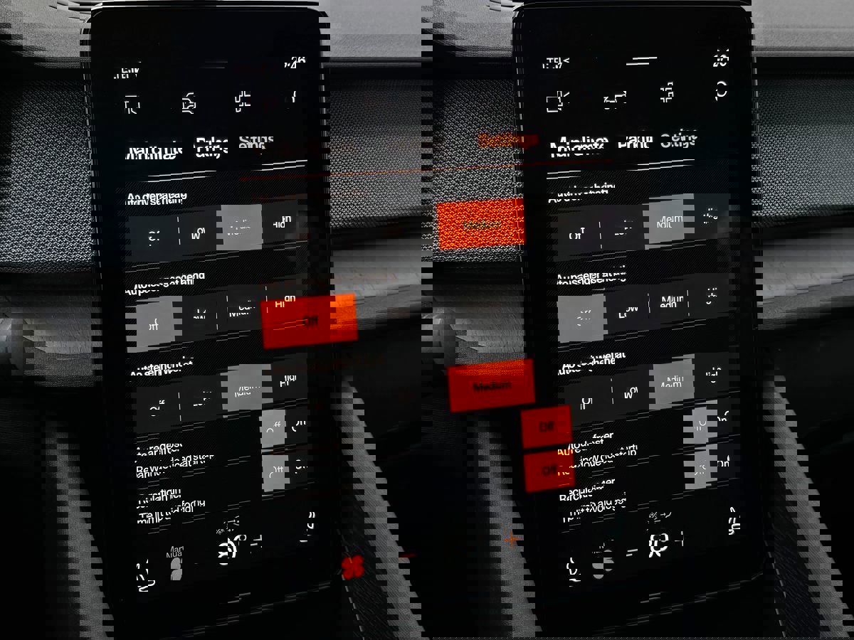 Used 2022 Polestar Polestar 2 w/ Plus Package image 34