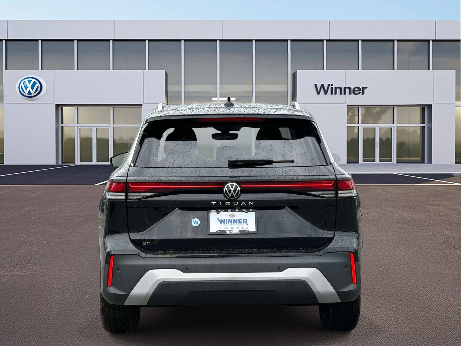 New 2026 Volkswagen Tiguan SE FWD image 4