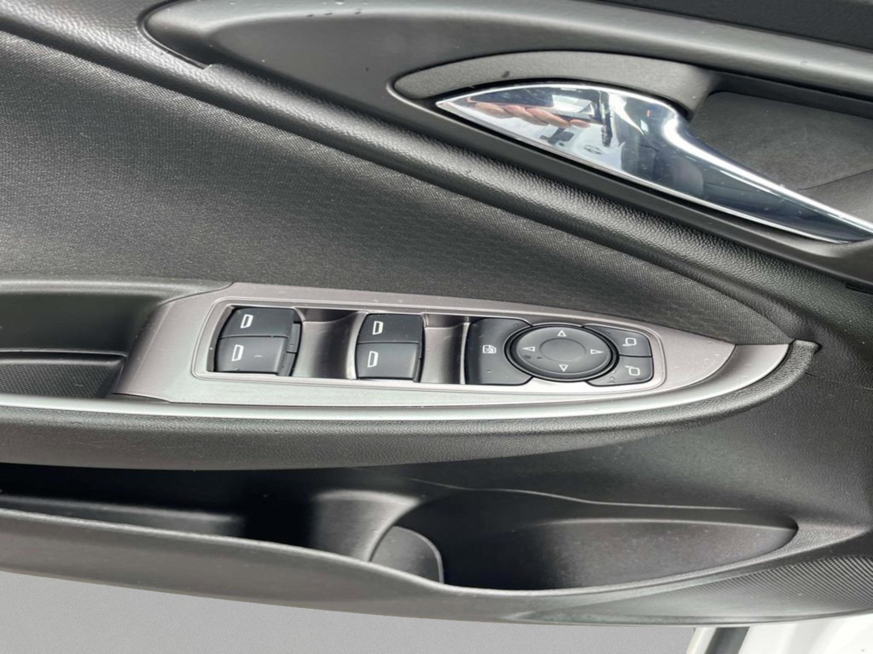 Used 2022 Chevrolet Malibu RS FWD image 21
