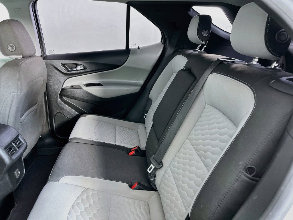 Used 2019 Chevrolet Equinox LS FWD image 28