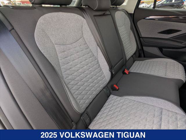 Certified 2025 Volkswagen Tiguan S AWD/4WD image 21