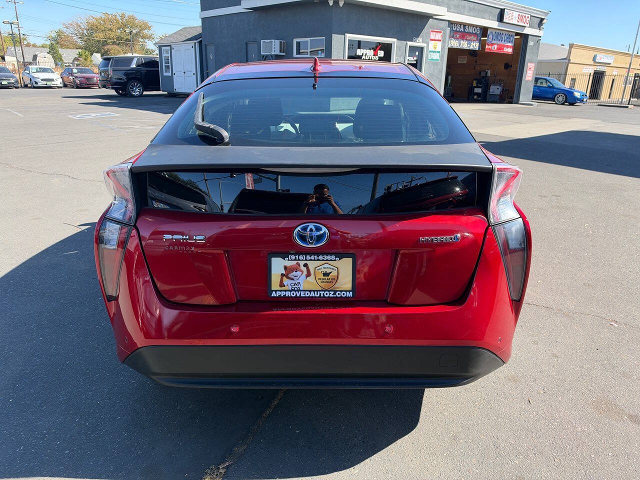 Used 2017 Toyota Prius Two w/ Prius Two Safety Plus Package FWD image 6