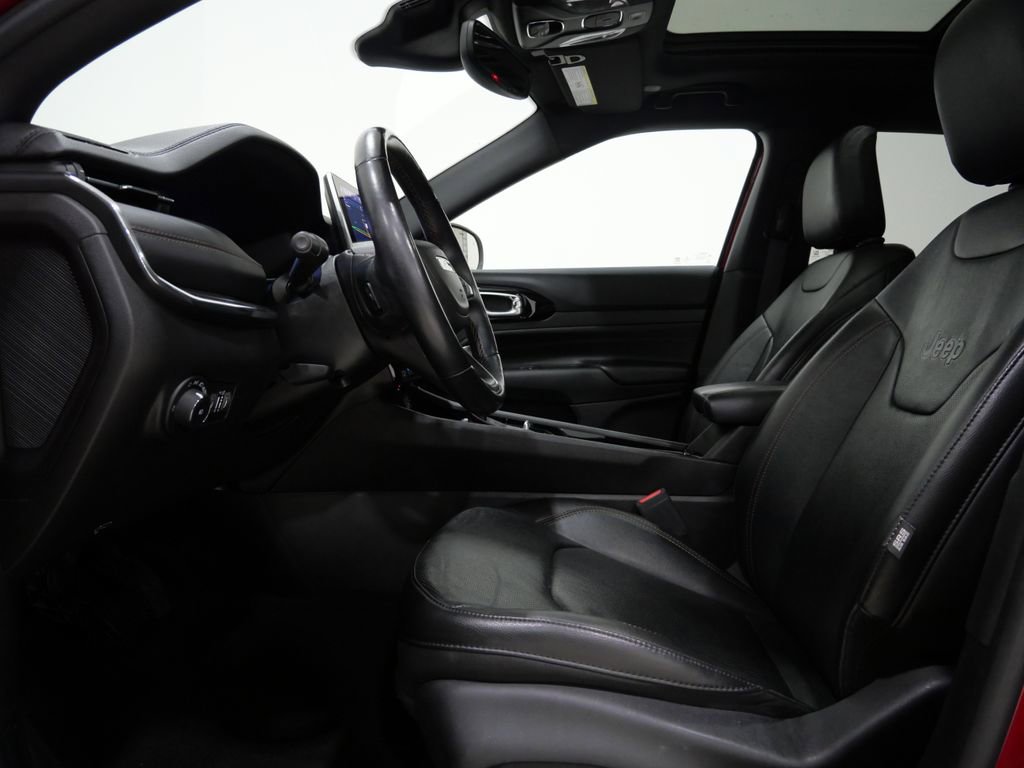 Used 2022 Jeep Compass Limited w/ (RED) Package image 12