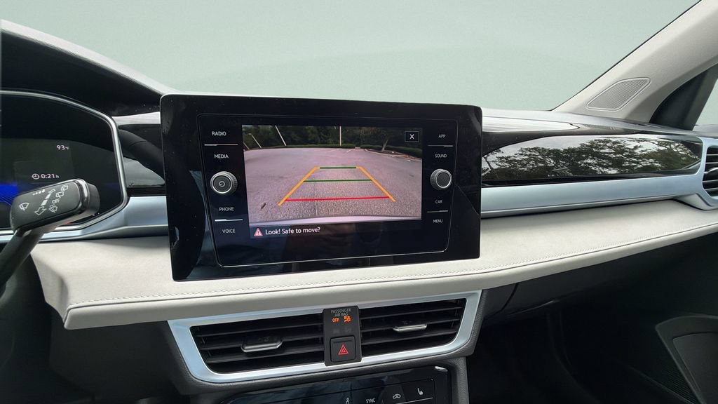 New 2026 Volkswagen Taos SE FWD image 14