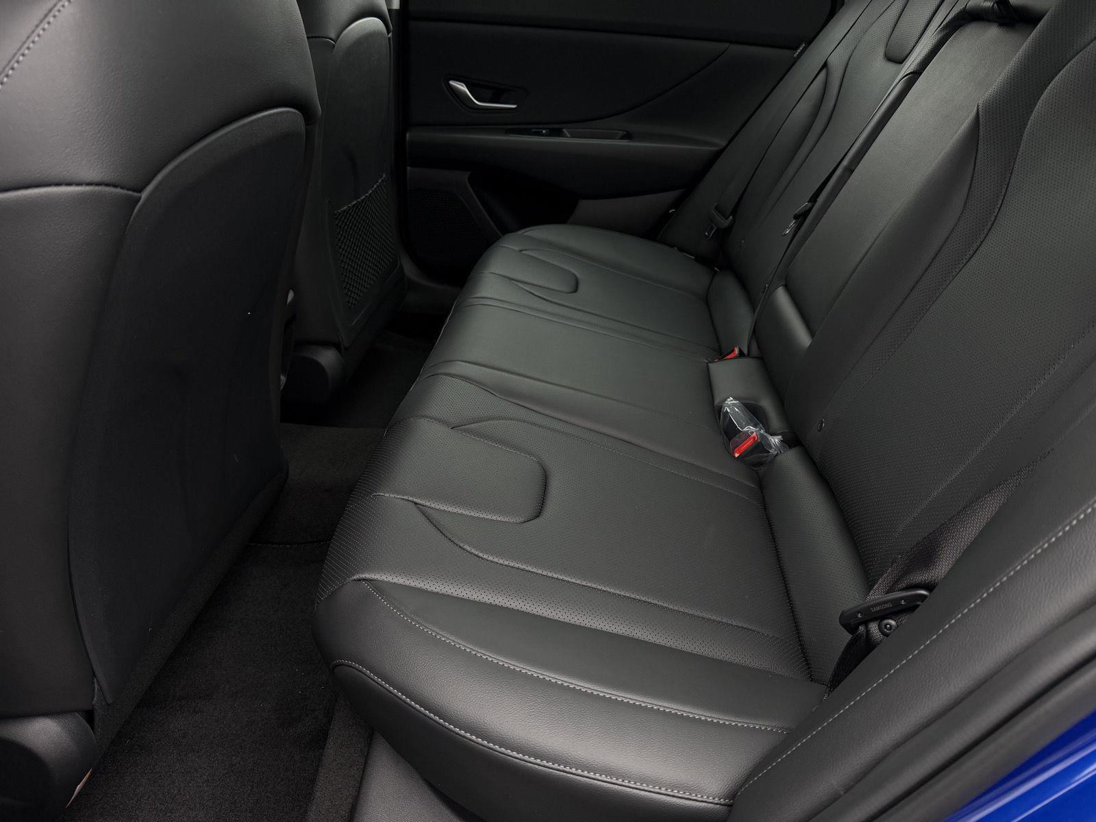 New 2026 Hyundai Elantra Limited w/ Cargo Package FWD image 7