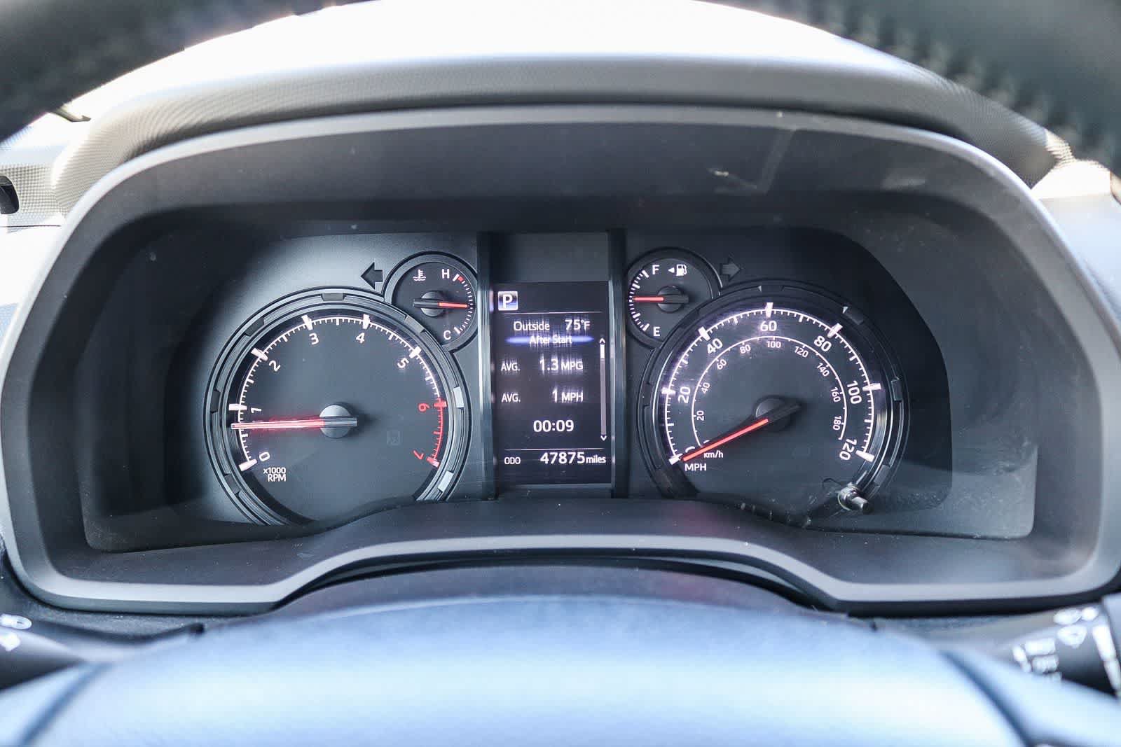 Used 2024 Toyota 4Runner SR5 RWD image 23
