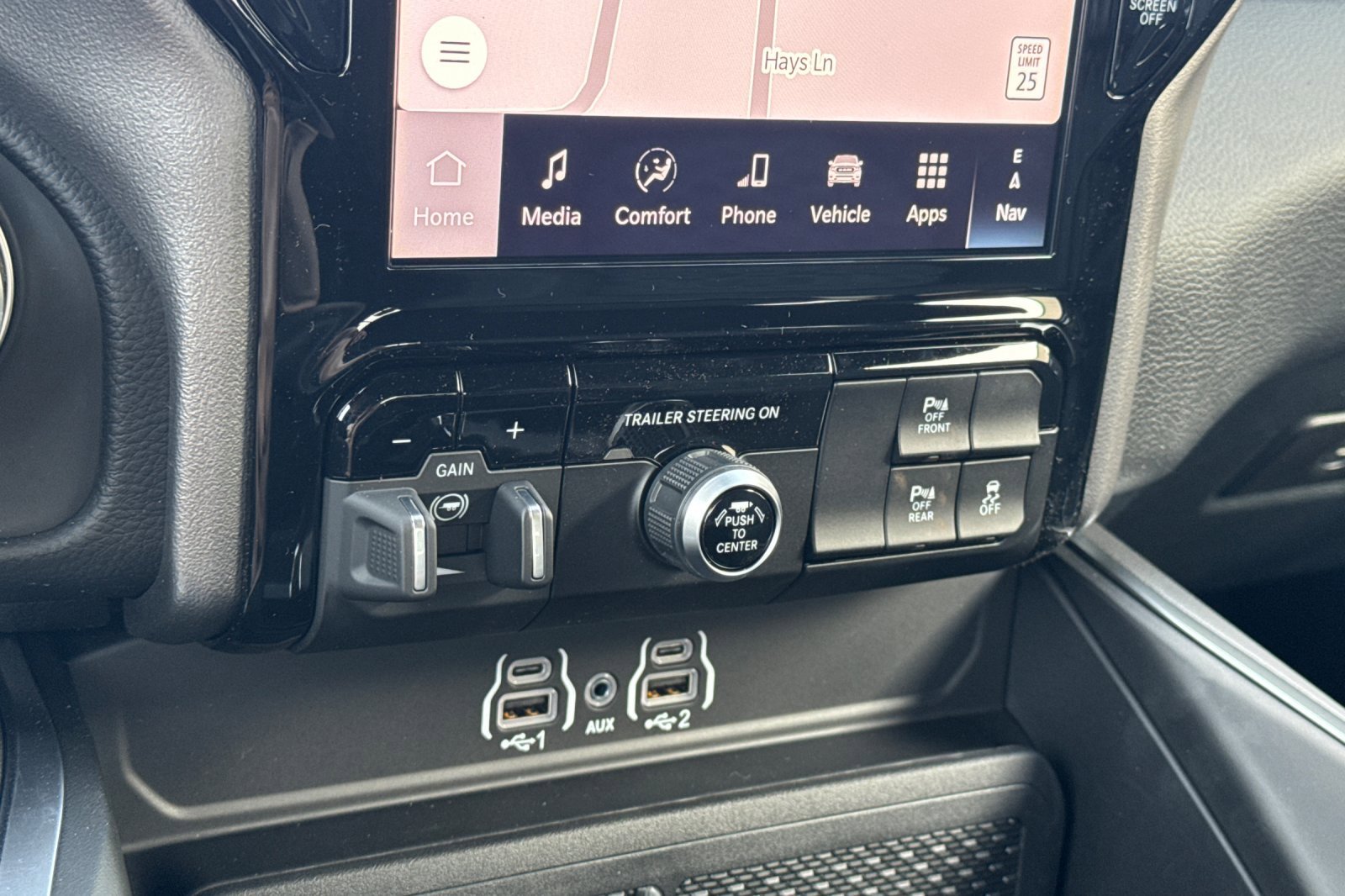 New 2026 RAM 1500 4x4 Crew Cab image 19