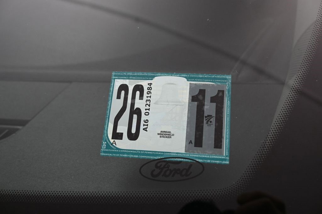 Used 2021 Ford F250 Lariat w/ Lariat Value Package image 7