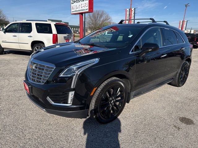 Used 2017 Cadillac XT5 Platinum w/ Driver Assist Package AWD/4WD image 3