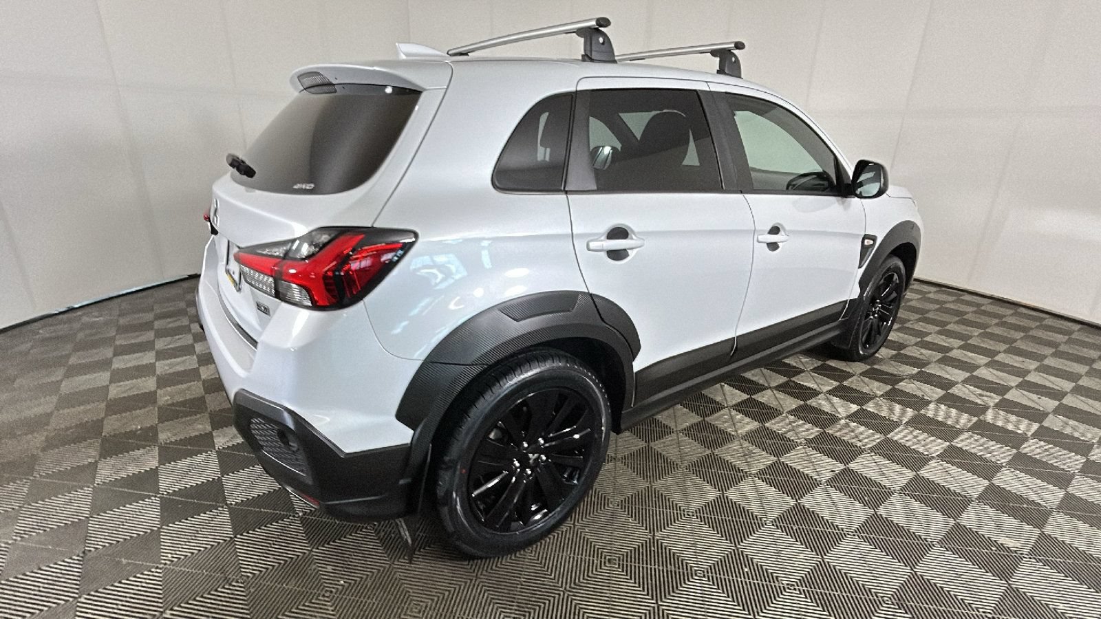 Used 2024 Mitsubishi Outlander Sport AWD image 2