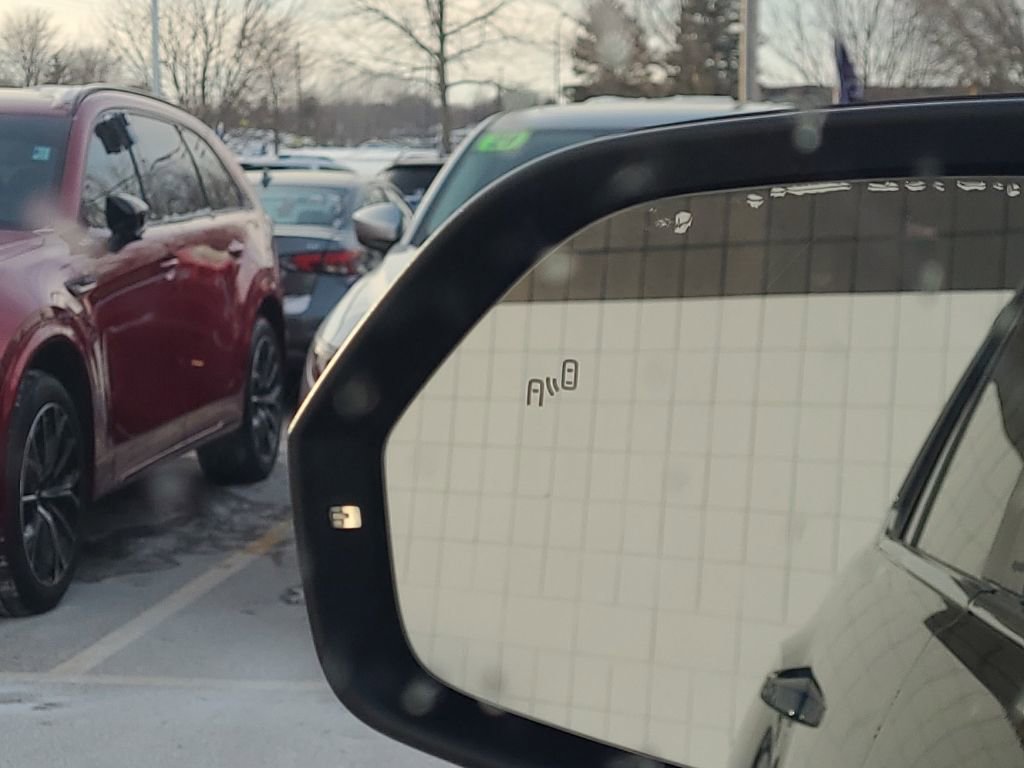 Used 2021 Volkswagen Atlas Cross Sport SE image 28