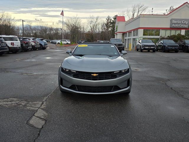 Used 2023 Chevrolet Camaro LT image 3