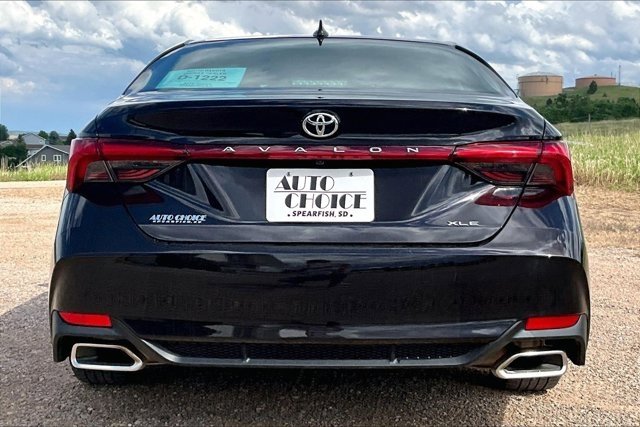 Used 2021 Toyota Avalon XLE FWD image 6