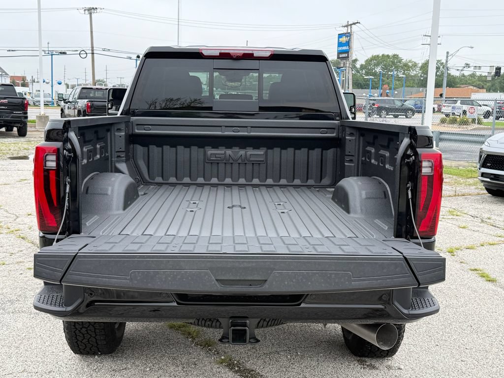 New 2026 GMC Sierra 2500 Denali w/ Denali Reserve Package AWD/4WD image 6