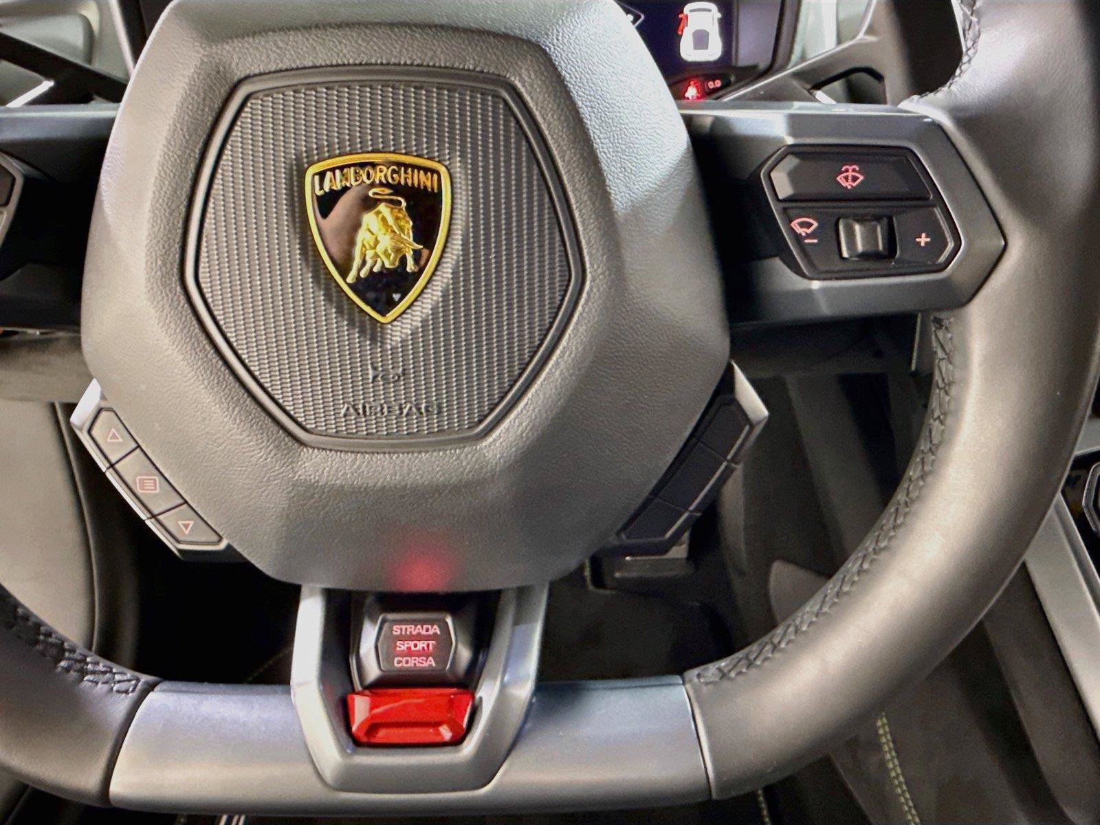 Used 2017 Lamborghini Huracan LP 580-2 RWD image 19